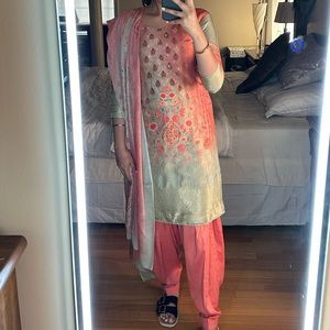 Salwar Suit
